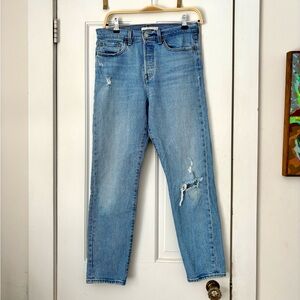 Levi's Wedgie Distressed Jeans | Medium Wash | Straight Leg